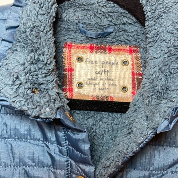 VINTAGE Free People Puffer Vest (circa 2000) - Picture 3 of 3